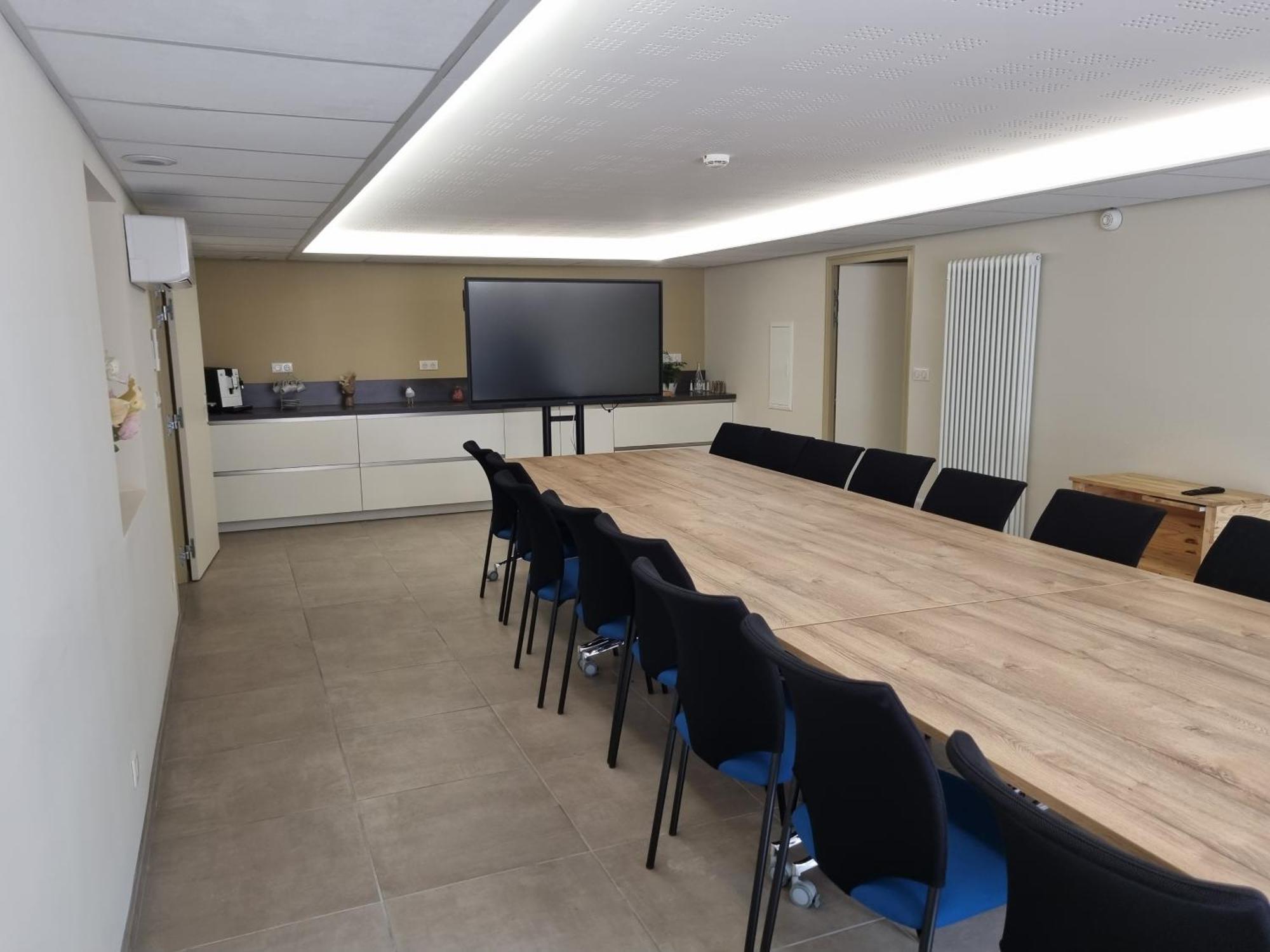 Logis Hotel Restaurant Les Carillons Cransac Luaran gambar